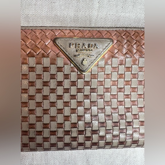 PRADA wallet - Picture 3 of 8